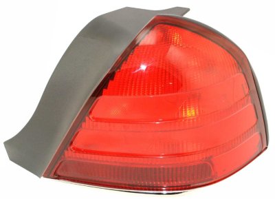 Ford Crown Victoria Tail Light Replacement