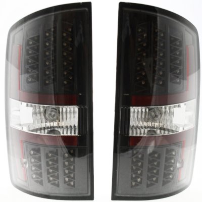 Dodge RAM 1500 Tail Light Bolton Premiere