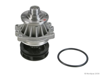 BMW Water Pump Bosch