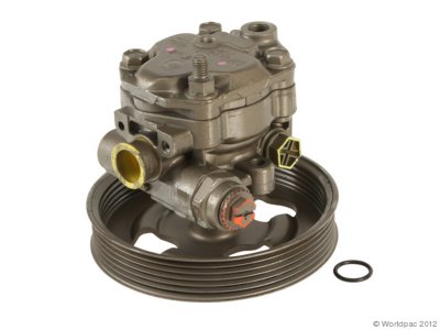 Isuzu Power Steering Pump Maval